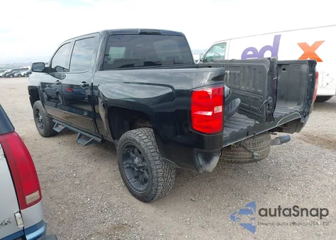 2018 Chevrolet Silverado 1500 2Lt z USA, uszkodzony, nr VIN 3GCUKREC1JG459201